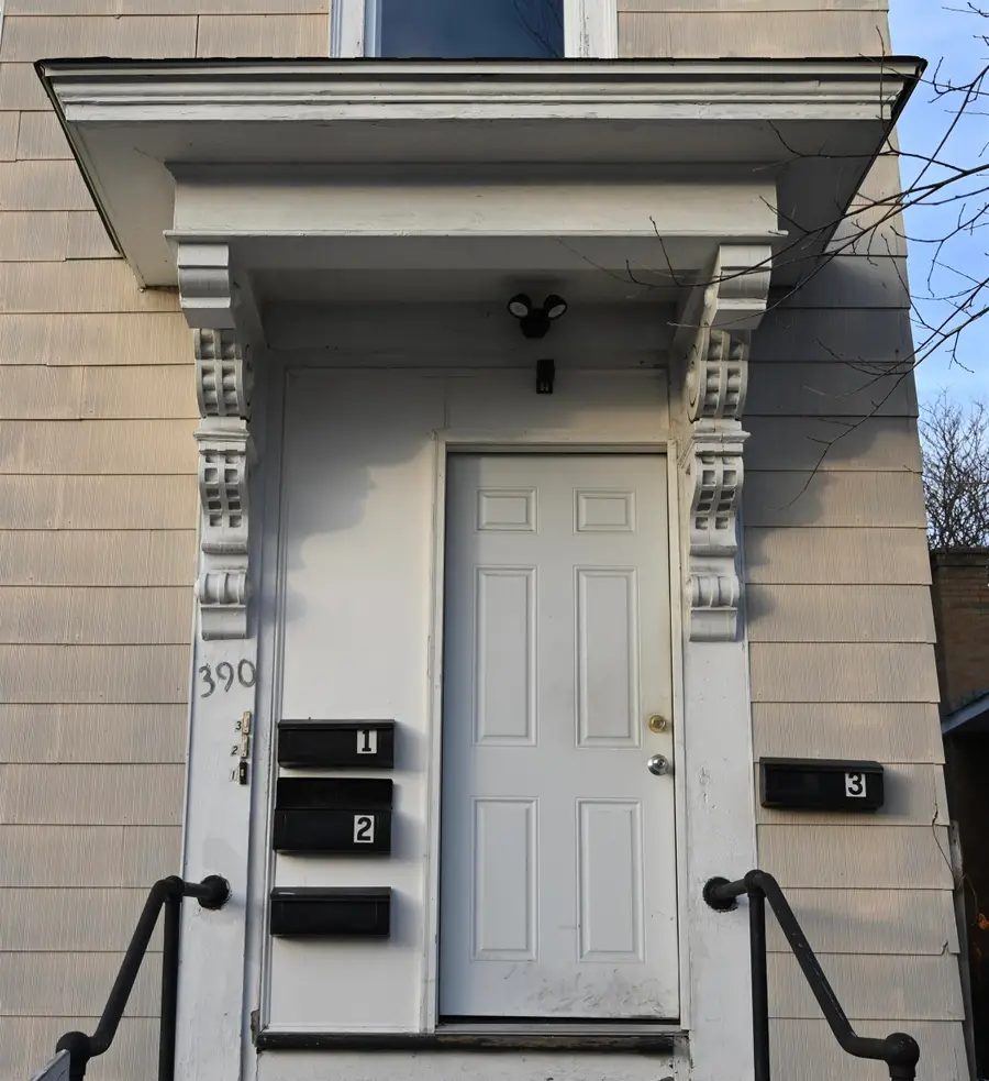 390 Cedar Street, Manchester, NH 03103 - Image #2