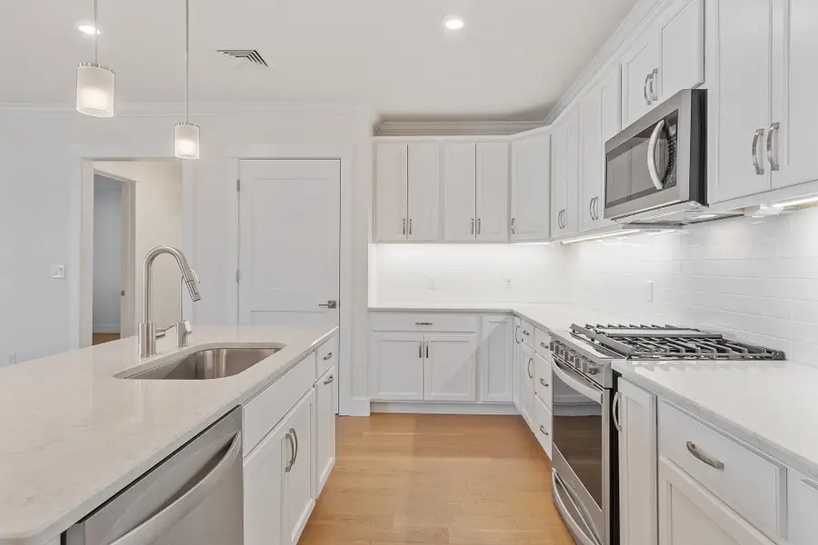 3 Longview Drive #305, Atkinson, NH 03811 - Image #3