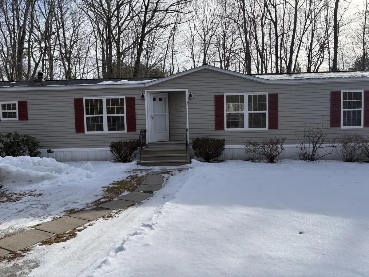 7 Kenyann Drive, Wolfeboro, NH 03894 - Image #1