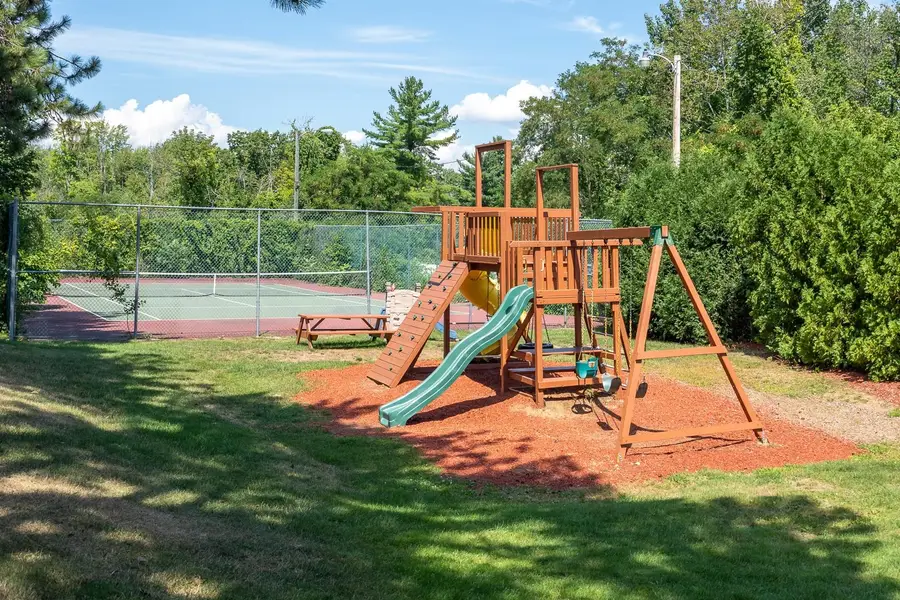 75 Treetop Circle #26, Laconia, NH 03246 - Image #3