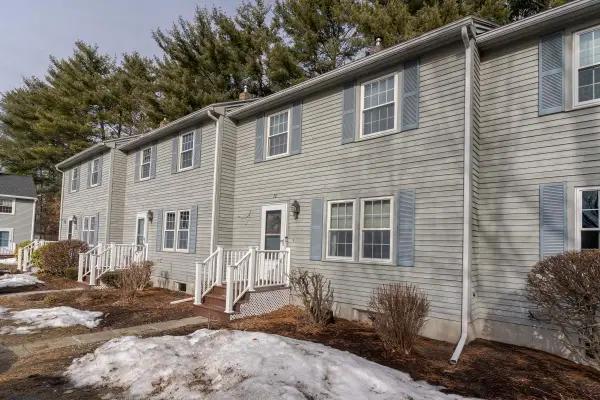 165 Blackwater Road #20, Somersworth, NH 03878