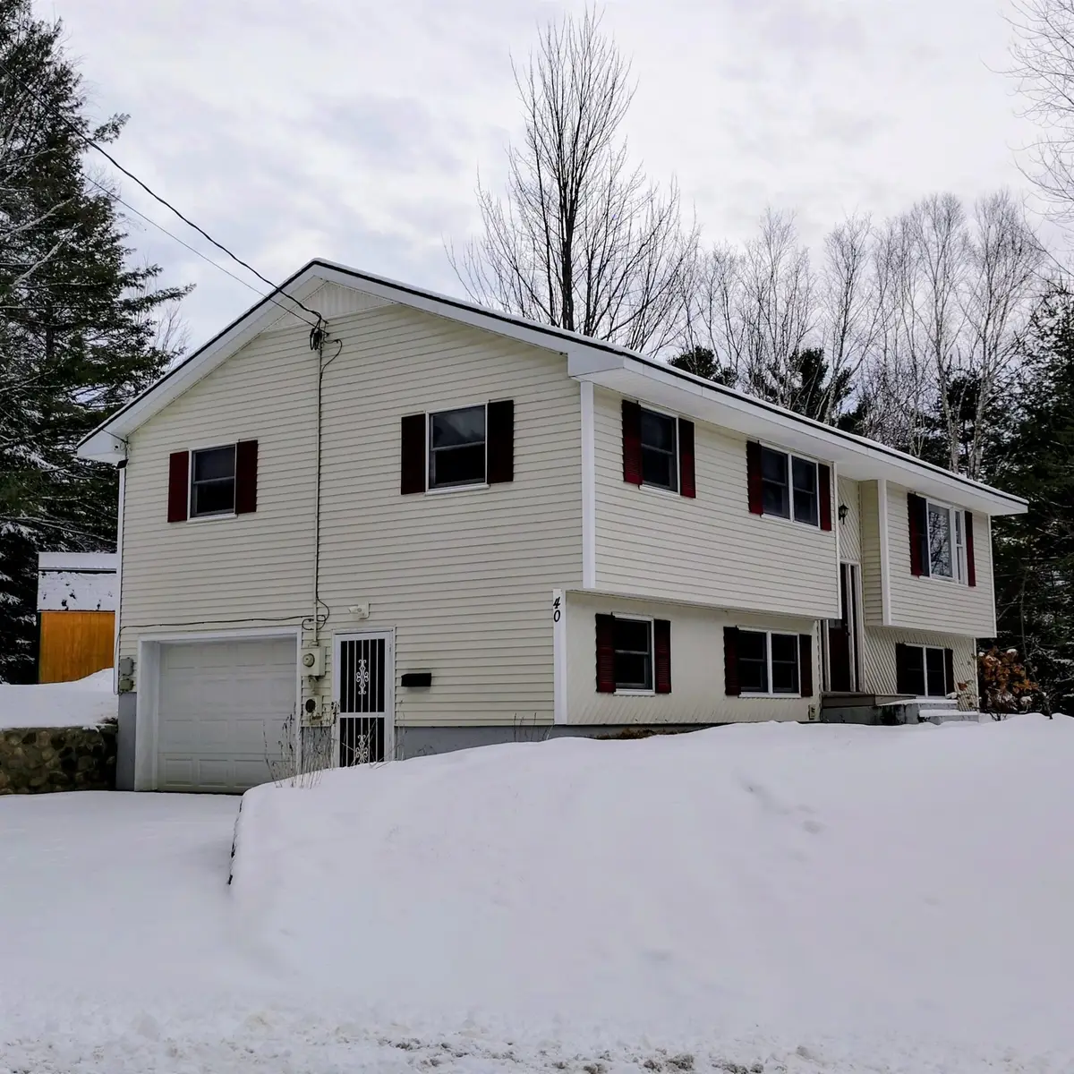 40 12th Street, Berlin, NH 03570 - #1