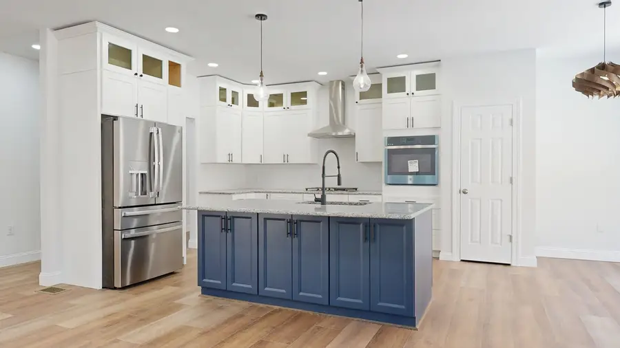 236 Leos Lane, Georgia, VT 05478 - Image #2