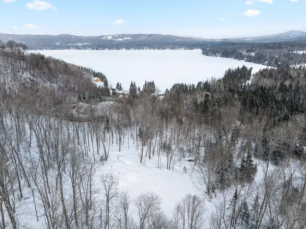 25 Spooner Road, Pittsburg, NH 03592