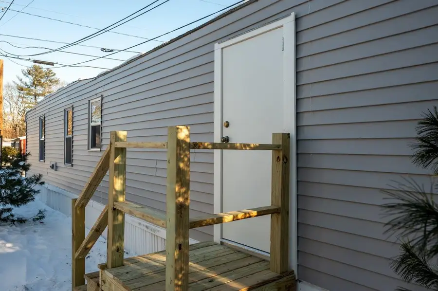 16 Polly Ann MHP Park, Dover, NH 03820 - Image #2