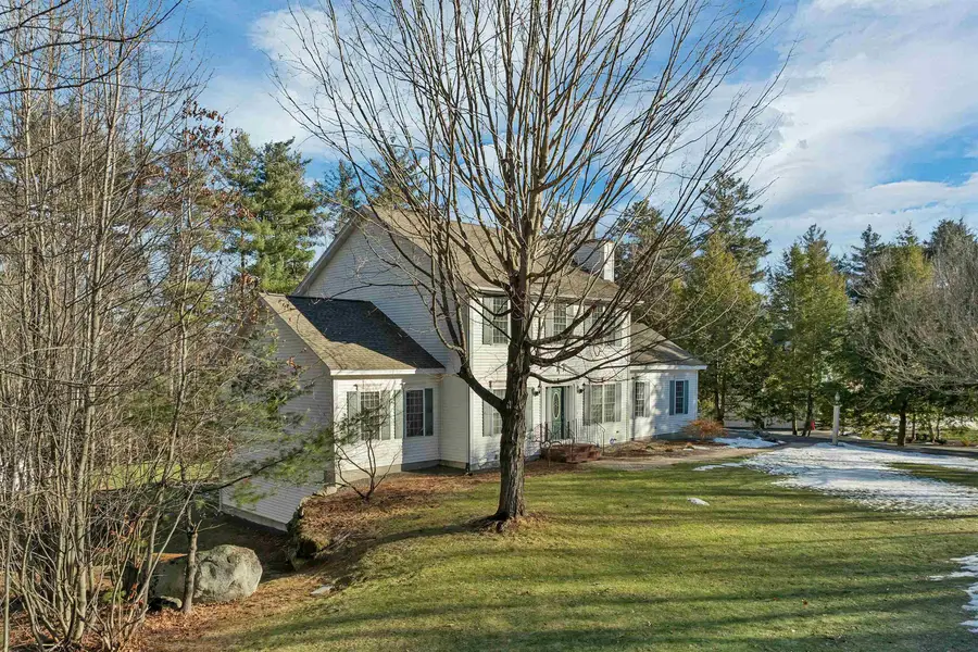 71 Green Meadow Lane, Bedford, NH 03110 - Image #2