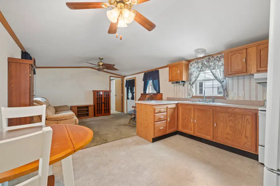 26 Amherst Road, Newmarket, NH 03857 - Image #2