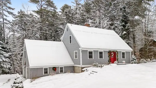 28 Old Spring Drive, Grantham, NH 03753