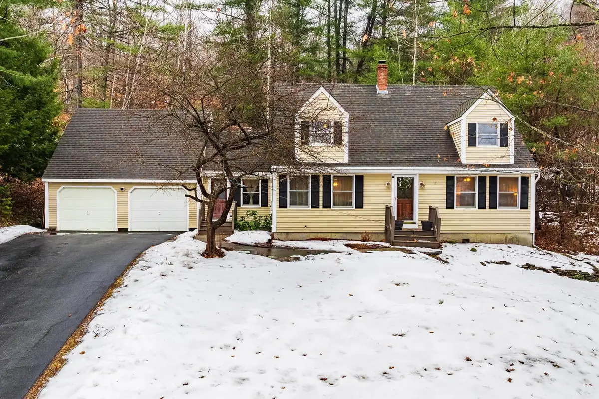 49 Cottage Circle, West Lebanon, NH 03784 - Image #1