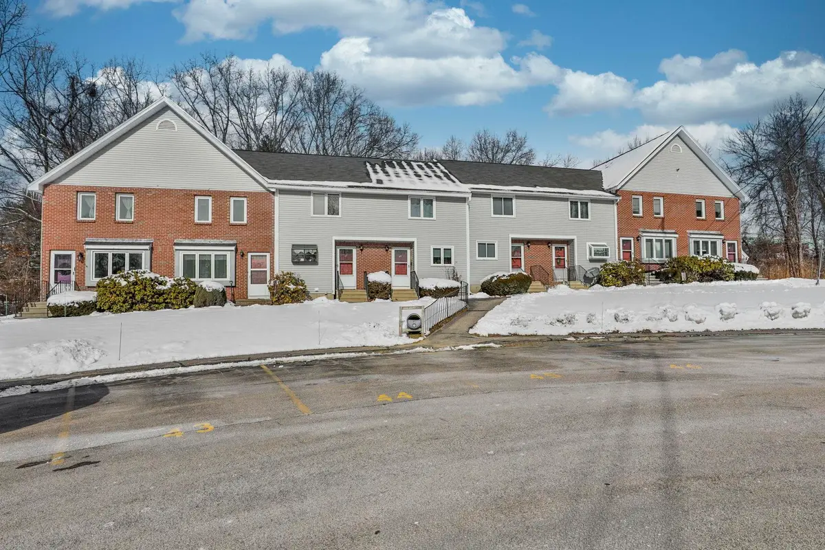 47 Willow Creek Drive, Hudson, NH 03051 - Image #1