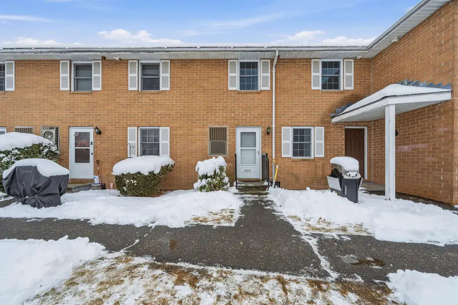 804 Elmwood Drive, Hudson, NH 03051 - Image #2