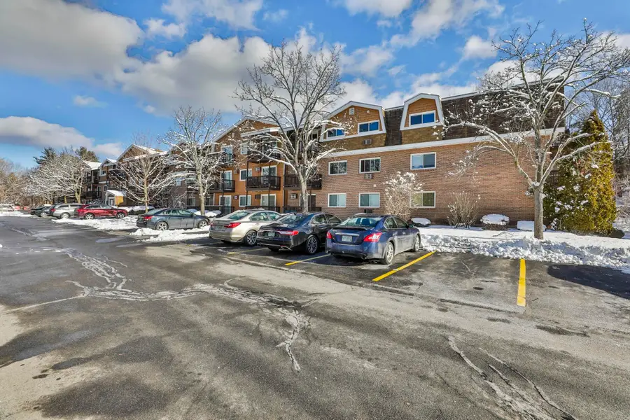 210 Brook Village Road #26, Nashua, NH 03062 - Image #2