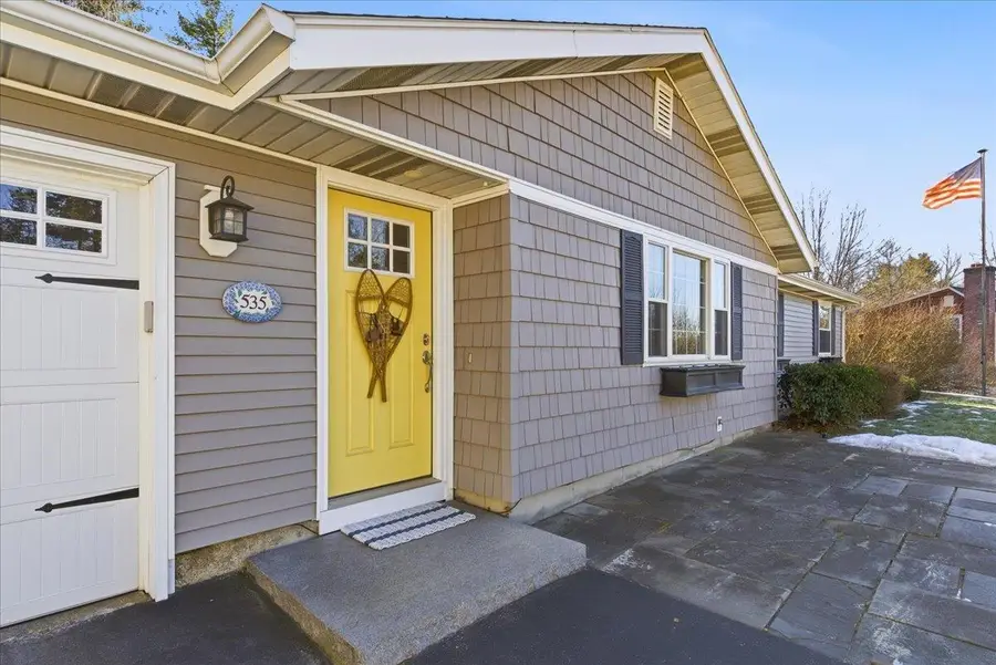 535 Coral Avenue, Manchester, NH 03104 - Image #2