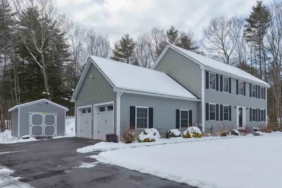 104 Olde Bridge Lane, Epping, NH 03042 - Image #2