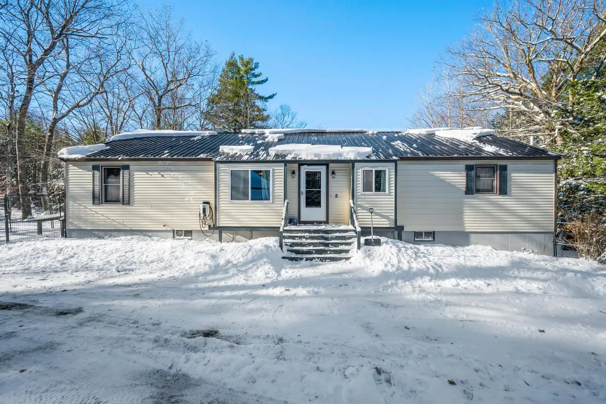 8 Ross Farm Road, Albany, NH 03818 - Image #1