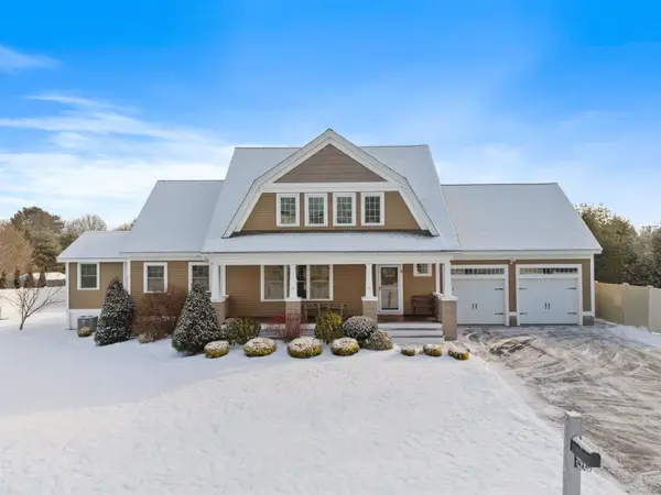 2 Hilliard Drive, Hampton, NH 03842