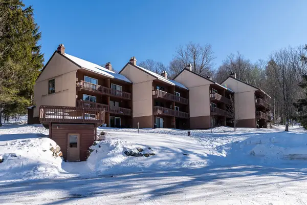 774 East Mountain Road #D4, Killington, VT 05751