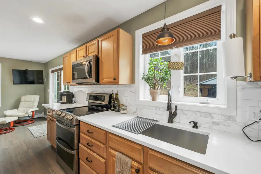 31 Canterbury Crossing, Northfield, NH 03276 - Image #3