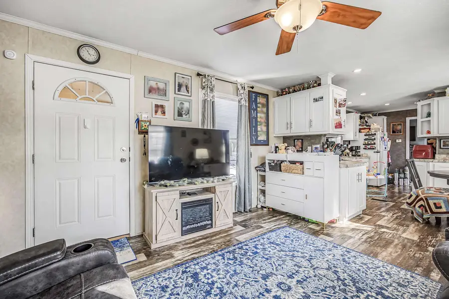 28 Woodlawn Drive, Allenstown, NH 03275 - Image #2