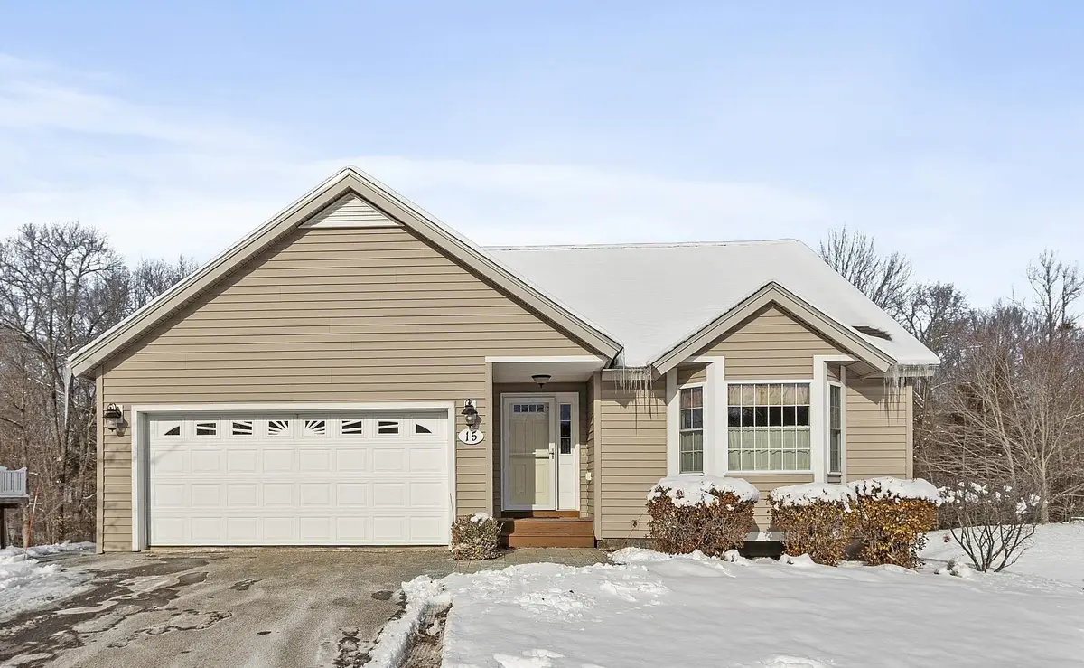 15 Country Lane, East Kingston, NH 03827 - Image #1