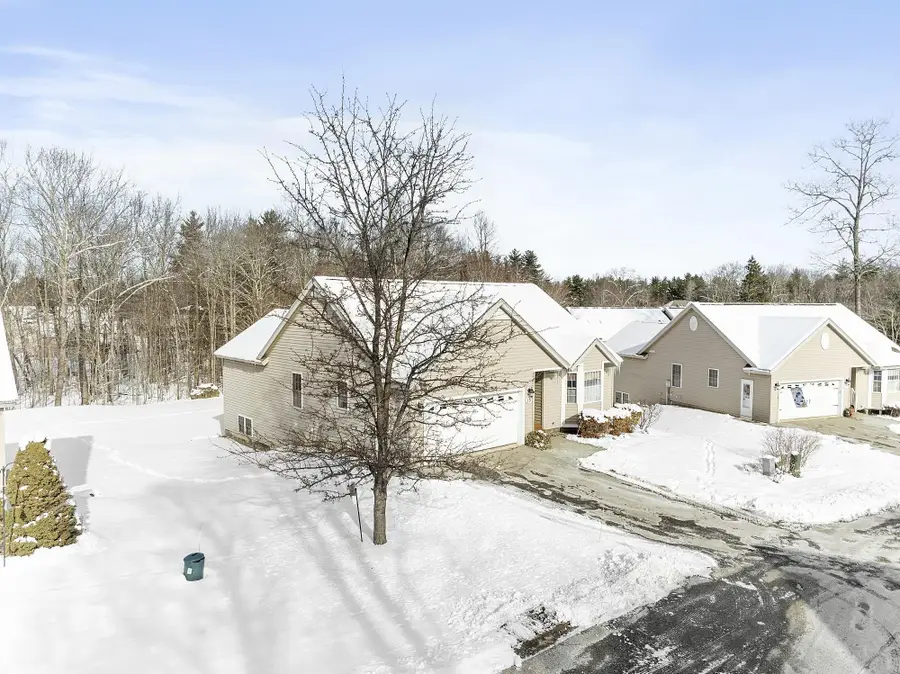 15 Country Lane, East Kingston, NH 03827 - Image #2