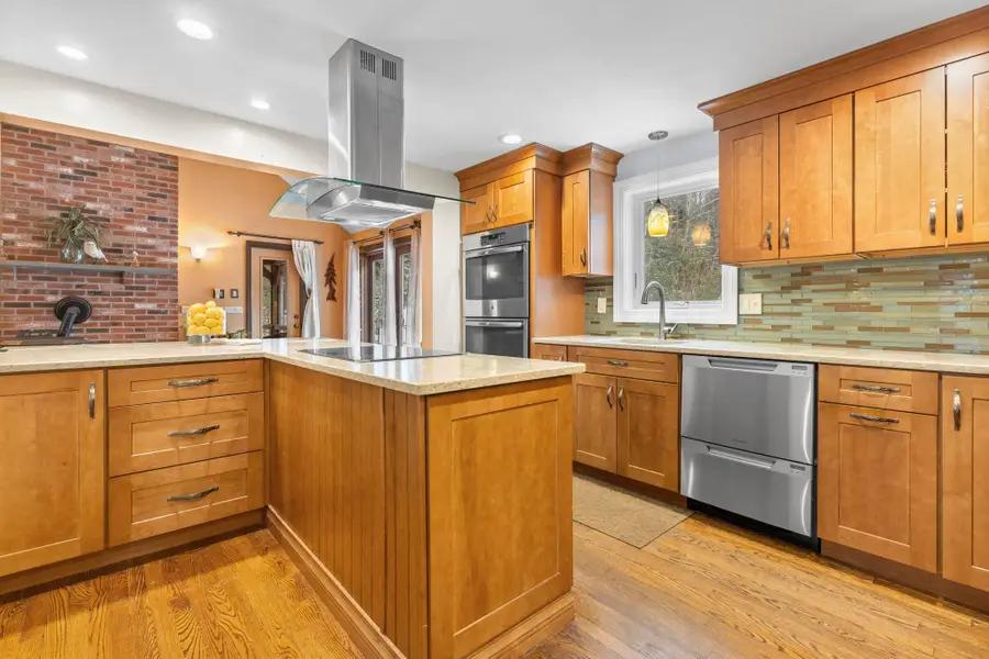 147 Hamwoods Road, Alton, NH 03809 - Image #2