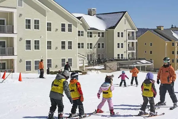 613/615 Qtr. I I I  Adams House, Ludlow, VT 05149