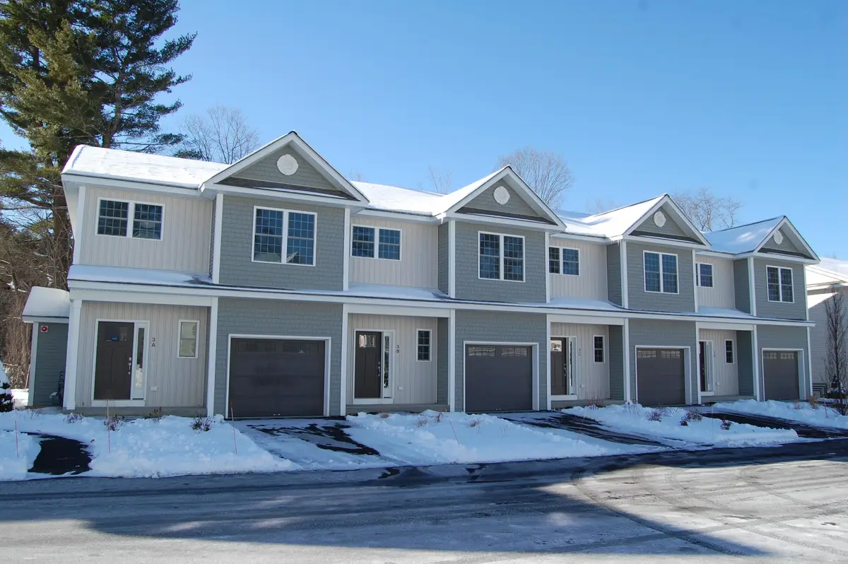 5B Dearborn Circle, Goffstown, NH 03045 - Image #1