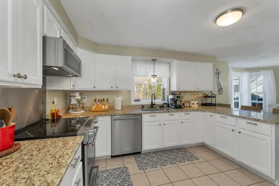 1 Treaty Court, Sandown, NH 03873 - #3