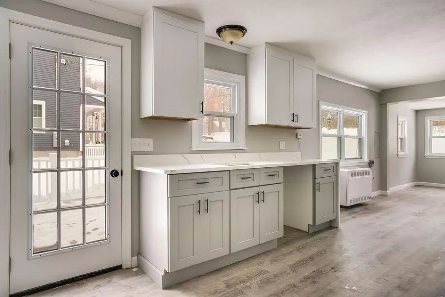 27 London Road, Salem, NH 03079 - Image #2