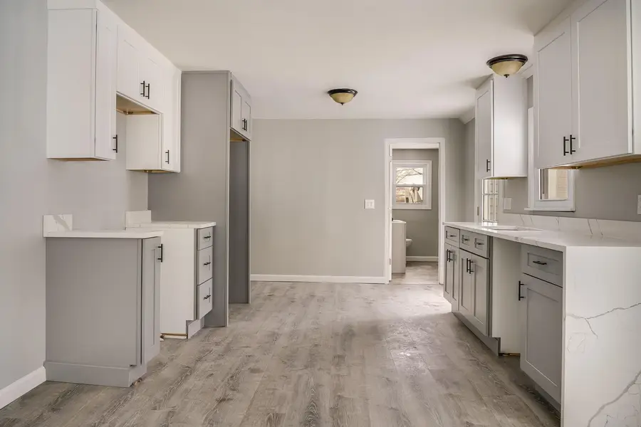 27 London Road, Salem, NH 03079 - Image #3