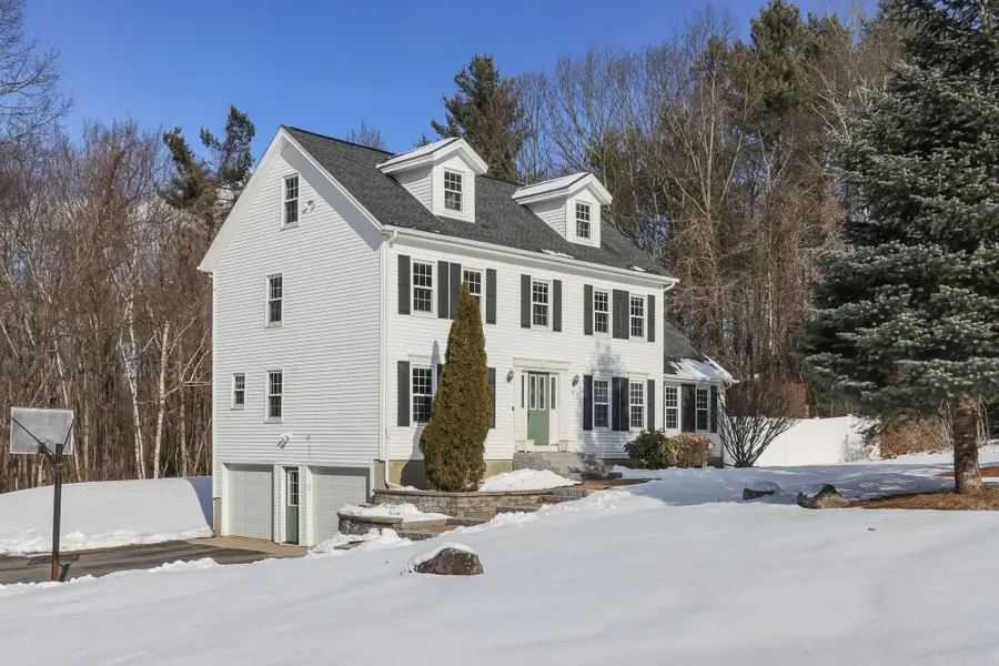 4 Faye Lane, Londonderry, NH 03053 - Image #3