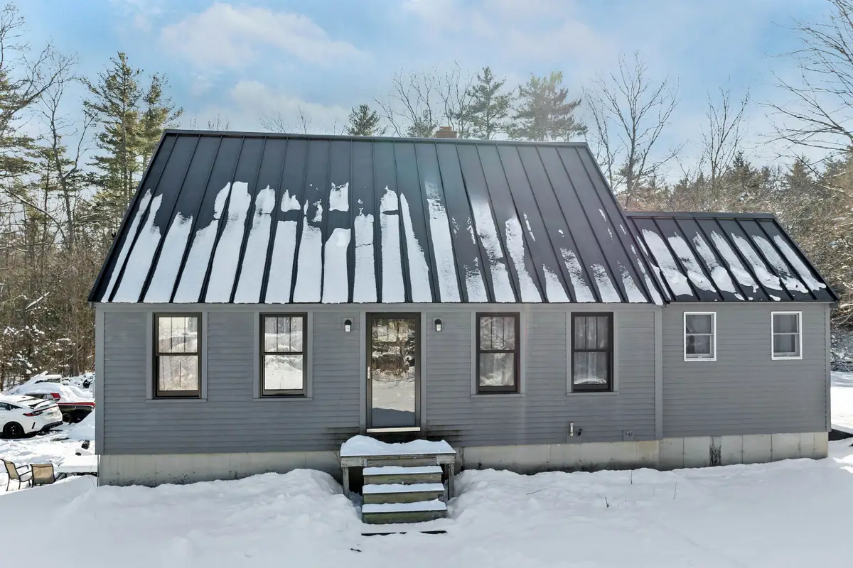 187 Grant Road, Newmarket, NH 03857 - Image #1