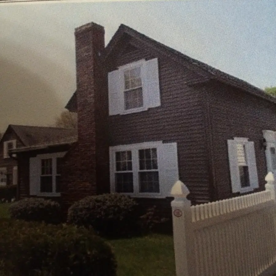 26 Pike Street, Epping, NH 03042 - Image #2