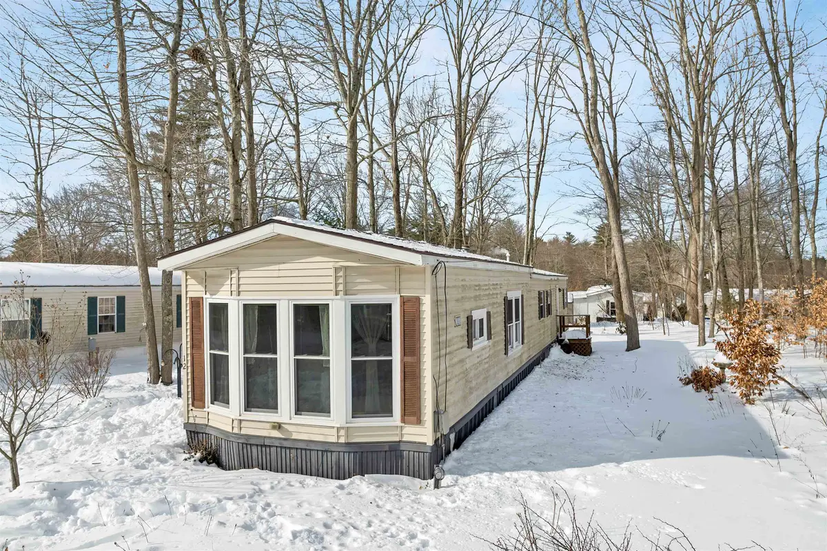 12 Cornwall Avenue, Exeter, NH 03833 - Image #1