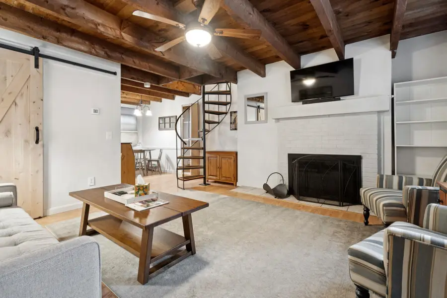 574 Willard Road #1E, Hartford, VT 05001 - #3