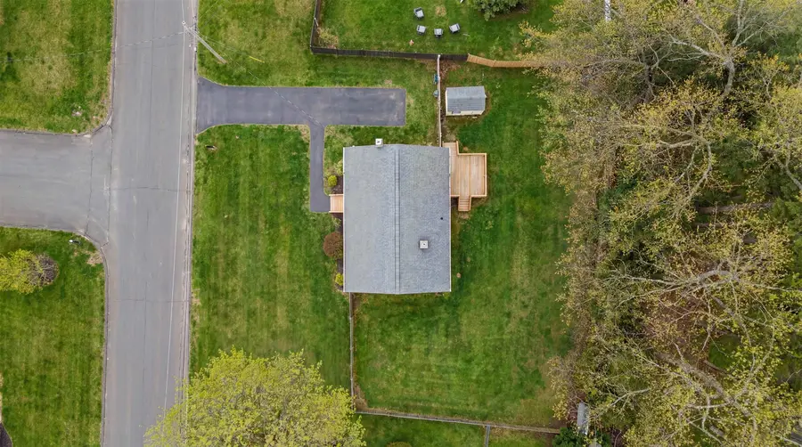 4 Portchester Drive, Nashua, NH 03062 - Image #2