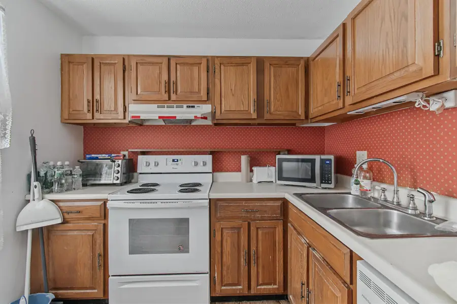 30 Hayes Avenue, South Burlington, VT 05403 - Image #3