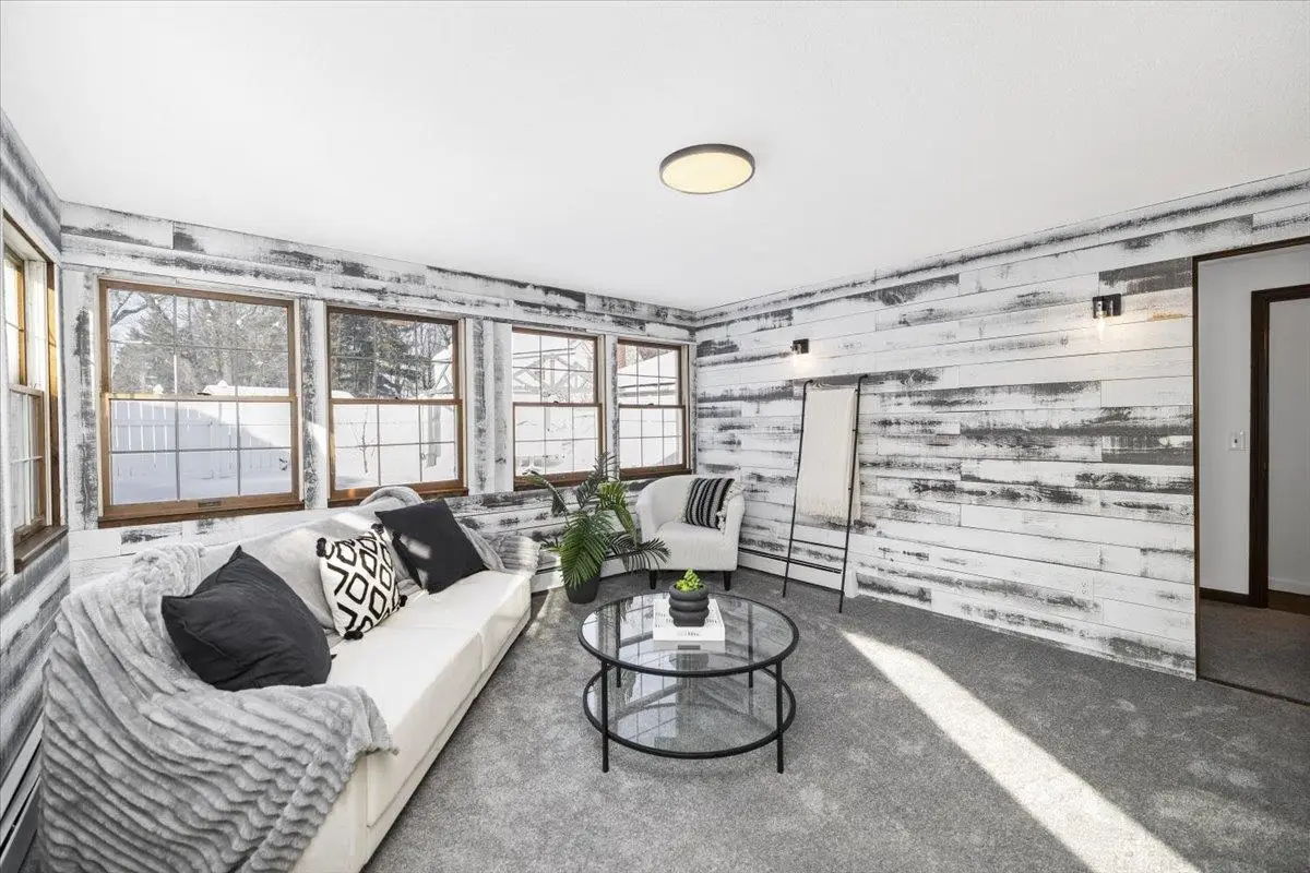 89 Summerside Avenue, Manchester, NH 03102 - Image #1