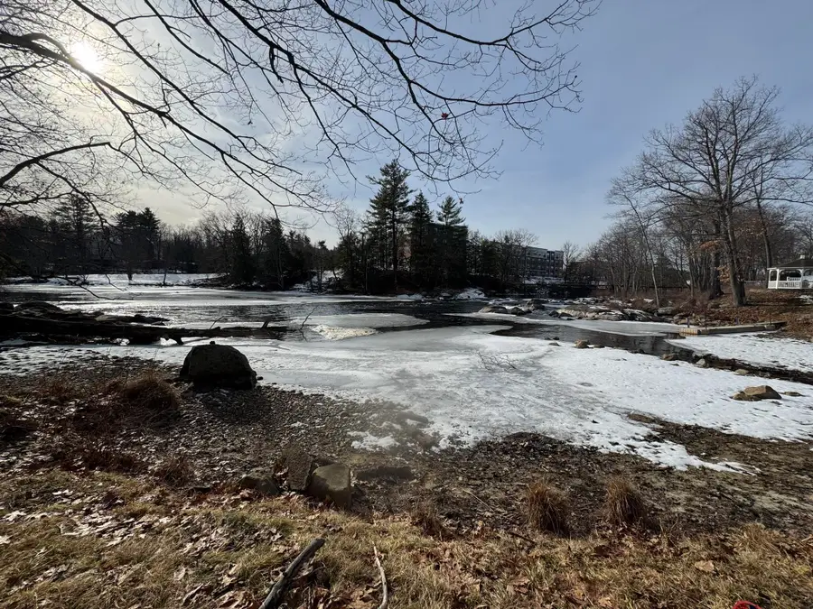 52 Elm Street, Goffstown, NH 03045 - Image #2