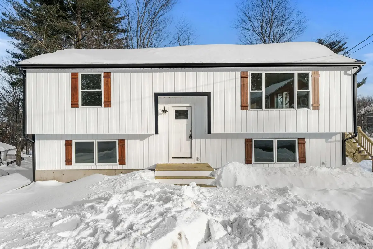 40 Hillside Avenue, Derry, NH 03038 - #1