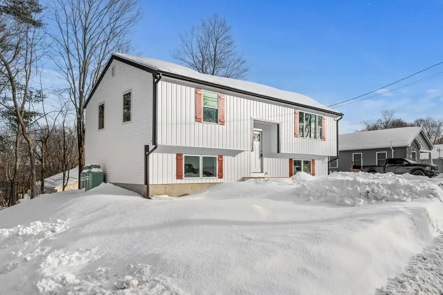 40 Hillside Avenue, Derry, NH 03038 - #3