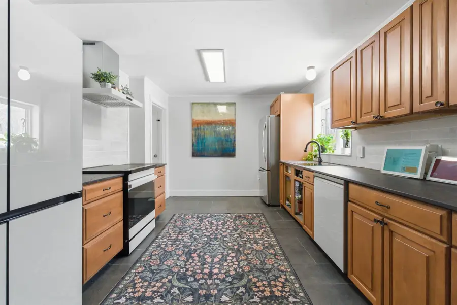 127 Belvidere Street, Laconia, NH 03246 - Image #3