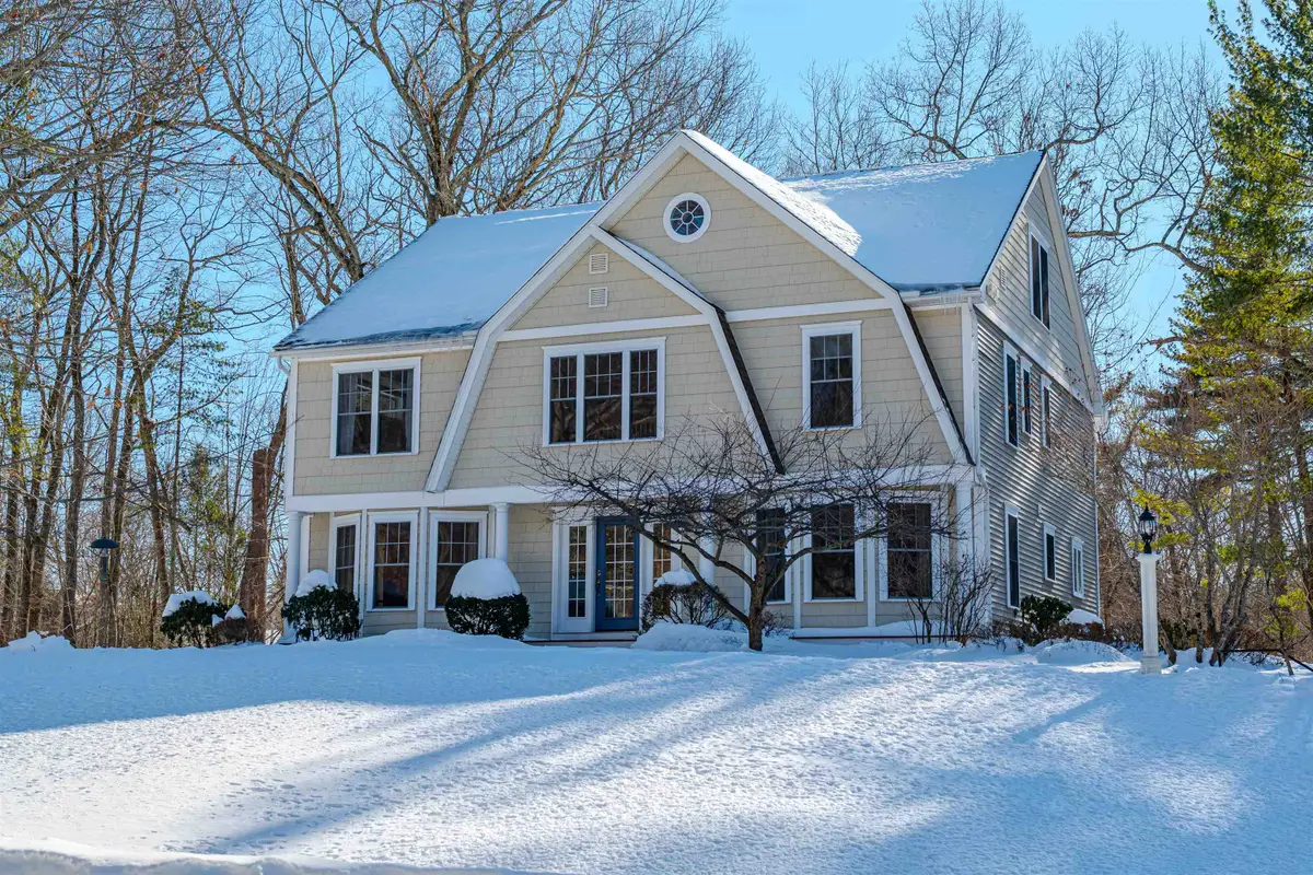 3 Chisholm Farm Drive, Stratham, NH 03885 - Image #1