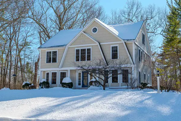 3 Chisholm Farm Drive, Stratham, NH 03885