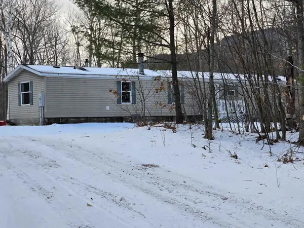 23 North Road, Shelburne, NH 03581