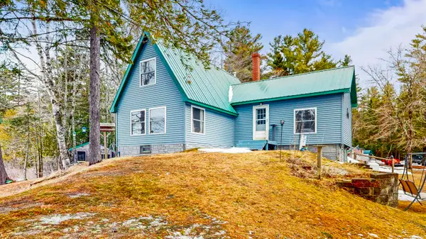15 Hamlin Loop, Bingham, ME 04942
