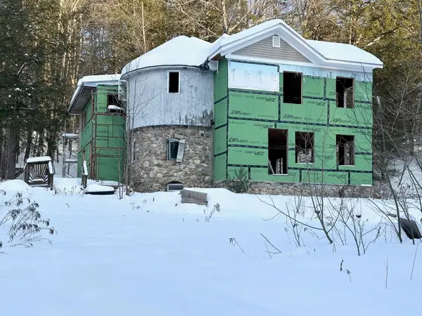 34 New Road, Weare, NH 03281