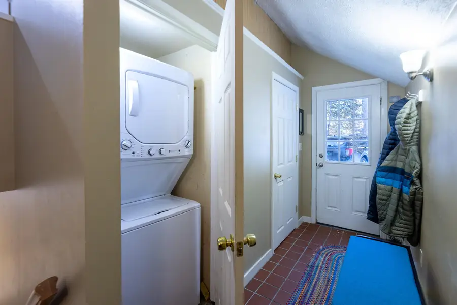 107 Jay Hill Road, Hartford, VT 05059 - #3