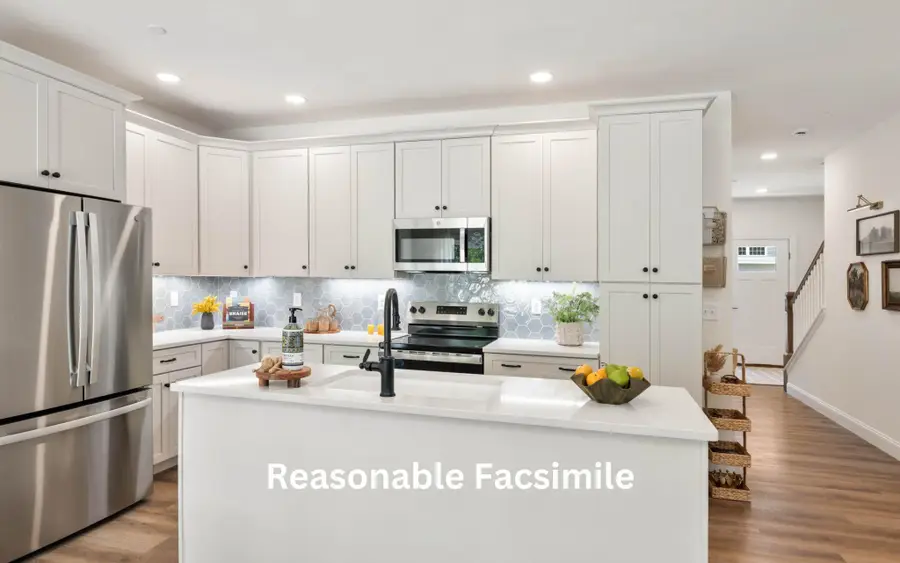 5D Dearborn Circle, Goffstown, NH 03045 - Image #2